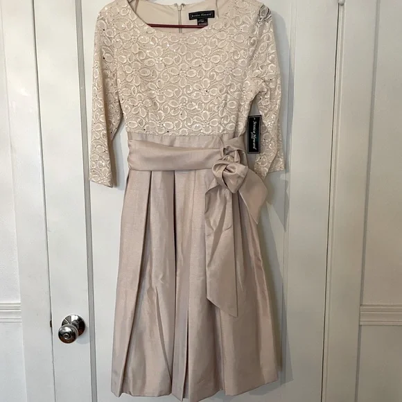 Jessica Howard Dresses Nwt Jessica Howard Champagne Satin